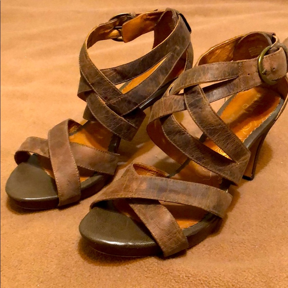 Clarks Indigo Sandals - brown